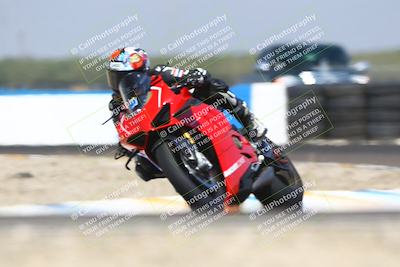 media/Sep-20-2025-TrackDaz (Sat) [[27f0cde673]]/B Group/1220pm (Turn 1)/